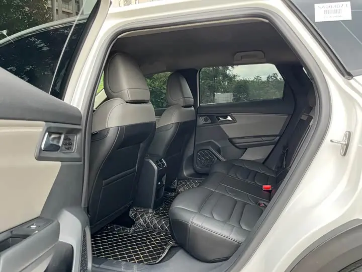 Citroen C5 X 2025 2025款 1.6T 海外版