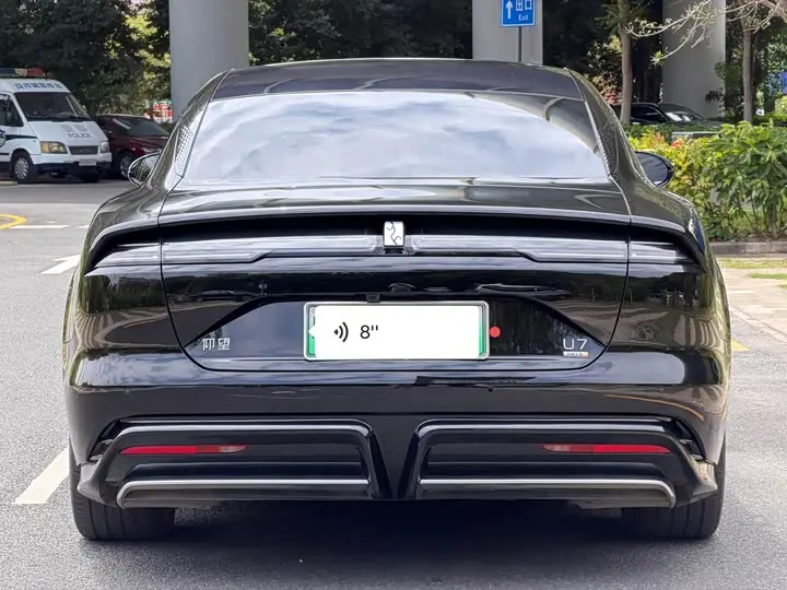 BYD Yangwang U7 2025 2025款 EV 四座旗舰版