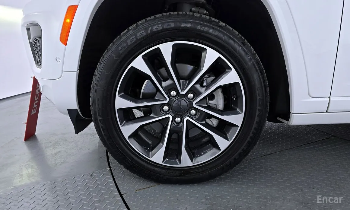 Jeep Cherokee 2021 L 3.6 Overland