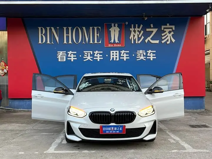 BMW 1 Series 2023 2023款 125i M运动曜夜版
