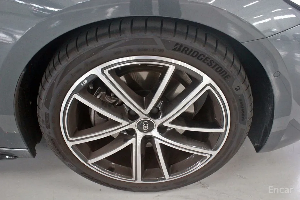 Audi A5 2025 40 TFSI Quattro S Line