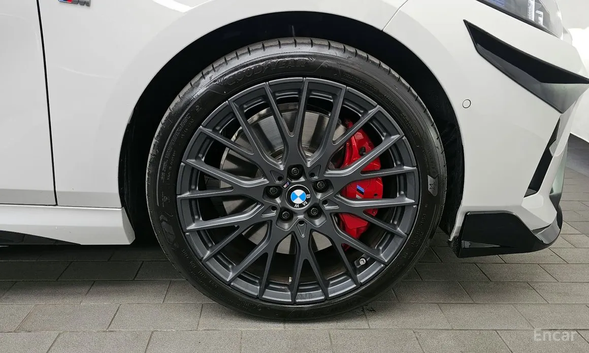 BMW 1 Series 2025 M135 xDrive Pro First Edition