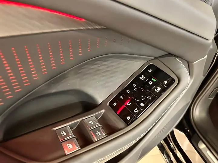 Audi A6L 2026 2026款 2.0T 臻选型