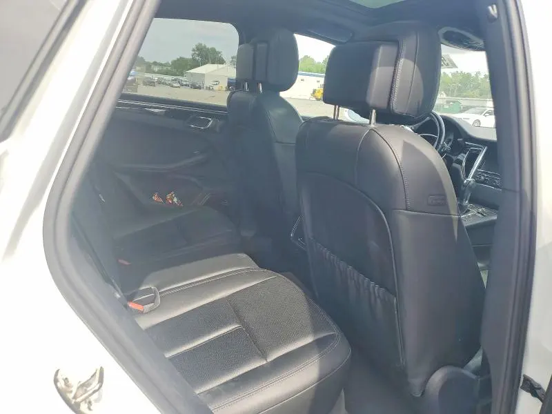 PORSCHE MACAN 2015 VIN WP1AB2A50FLB56923