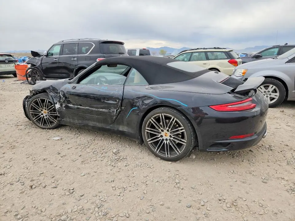 2017 PORSCHE 911