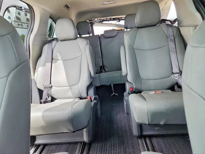 TOYOTA SIENNA 2023 VIN 5TDJSKFC4PS094774
