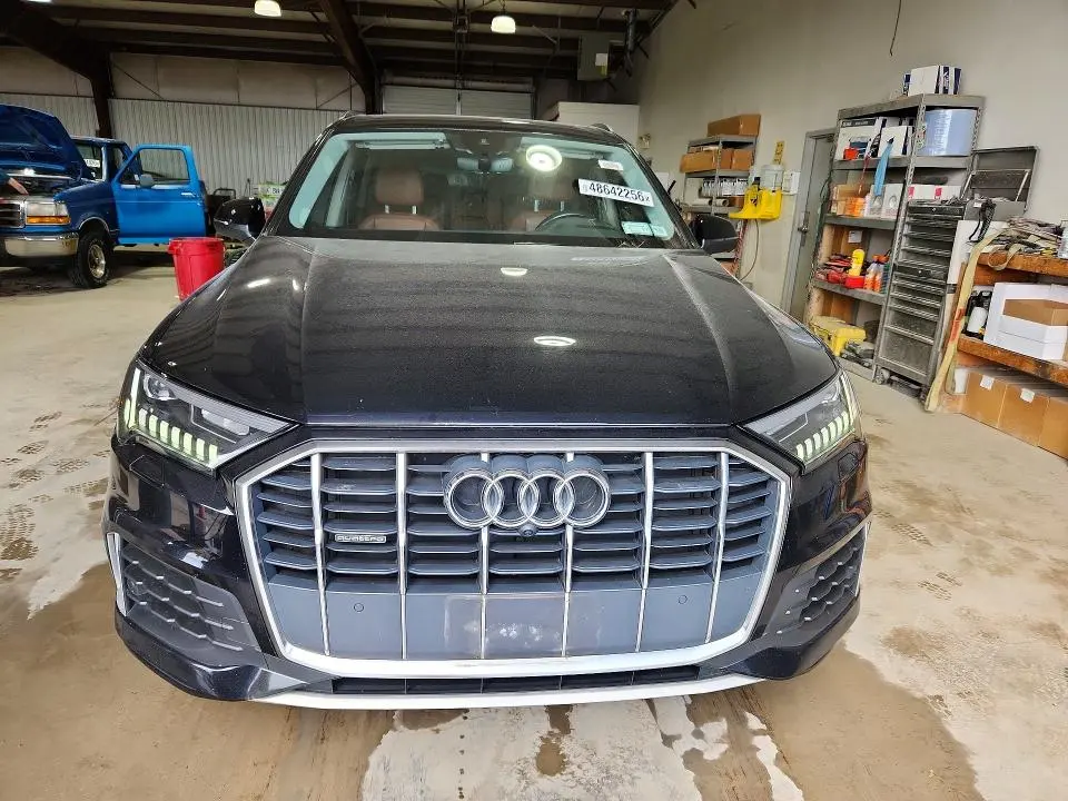 AUDI Q7 2021 VIN WA1LJAF78MD038024