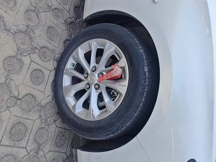 Chevrolet Monza 2024 2024款 1.5L 双离合悦享版