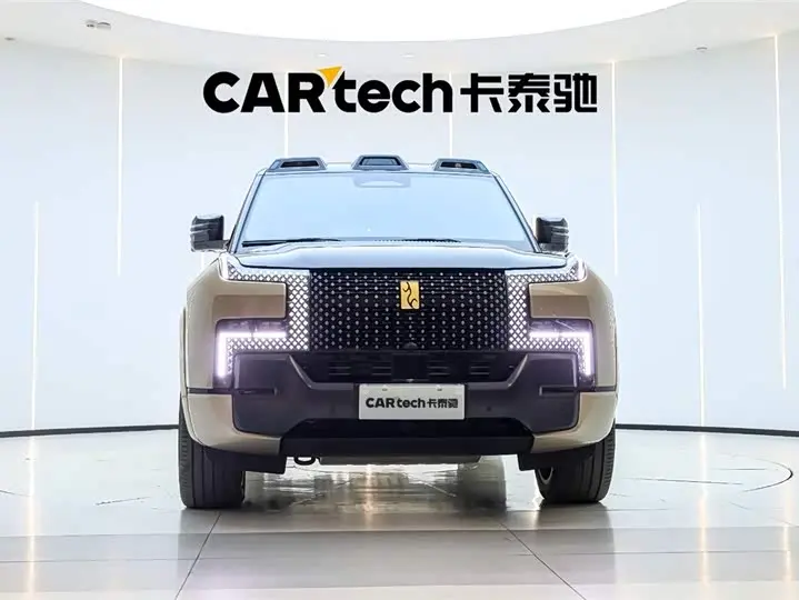 BYD Yangwang U8 2025 2025款 鼎世版
