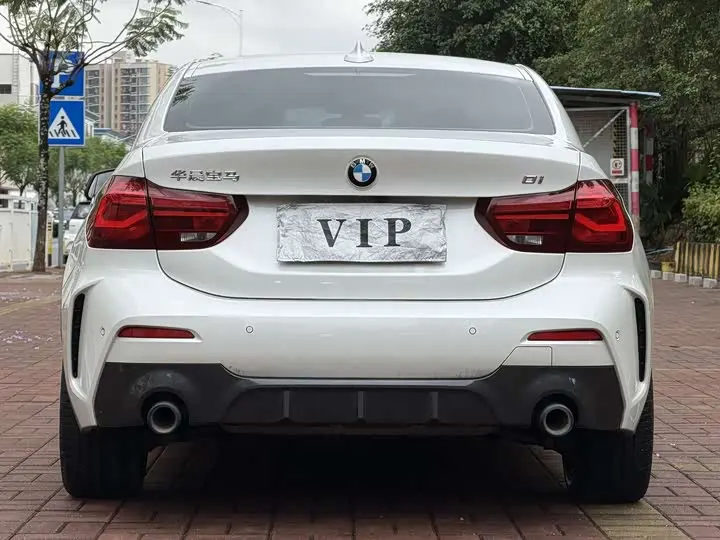 BMW 1 Series 2023 2023款 120i M运动曜熠版
