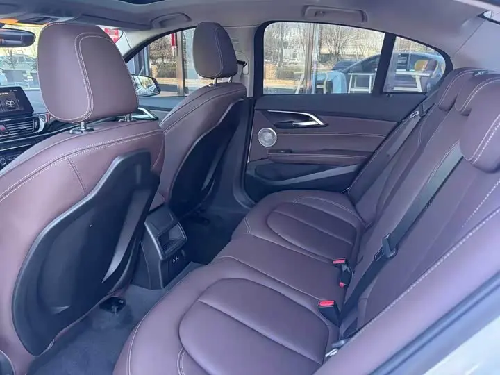BMW 1 Series 2023 2023款 120i M运动曜夜版