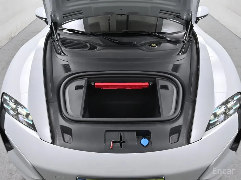 Porsche Taycan 2020 Turbo