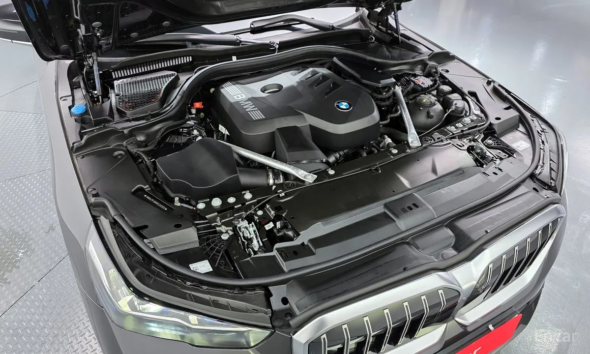 BMW 5 Series 2023 520i