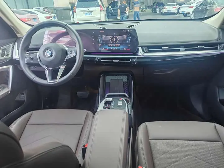Фото 6 - BMW X1