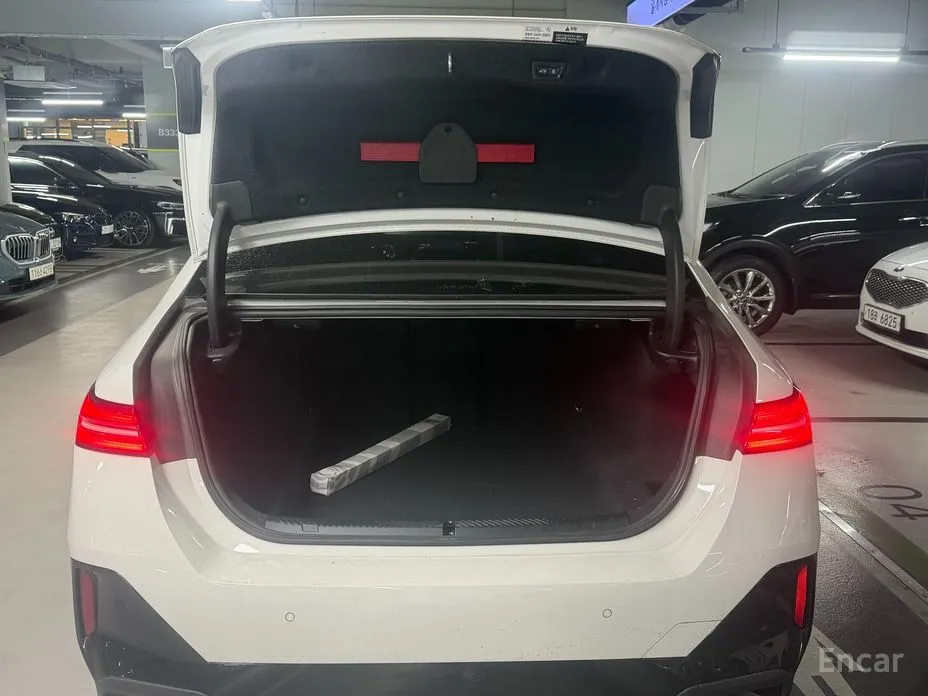 BMW 5 Series 2023 520i M Sport