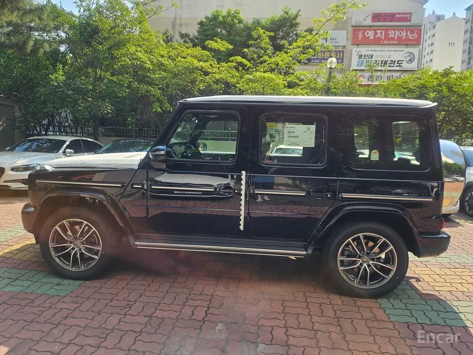 Mercedes-Benz G-Class 2024 G450d