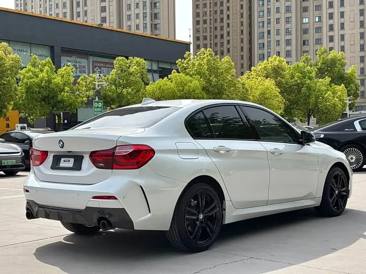 Фото 6 - BMW 1 Series