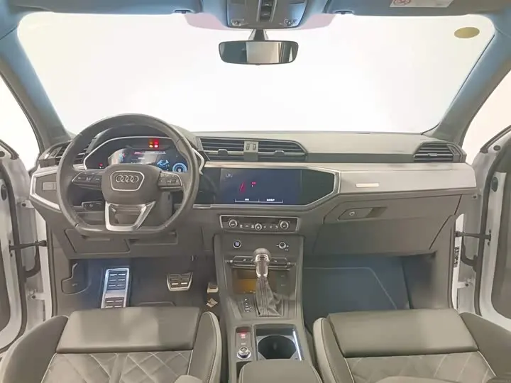Audi Q3 2024 2024款 35 TFSI 时尚动感型