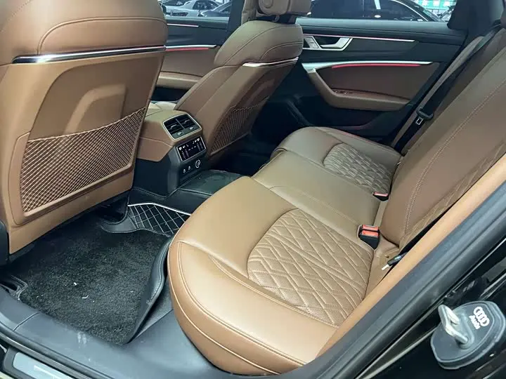 Audi A6L 2026 2026款 45 TFSI quattro 臻选动感型