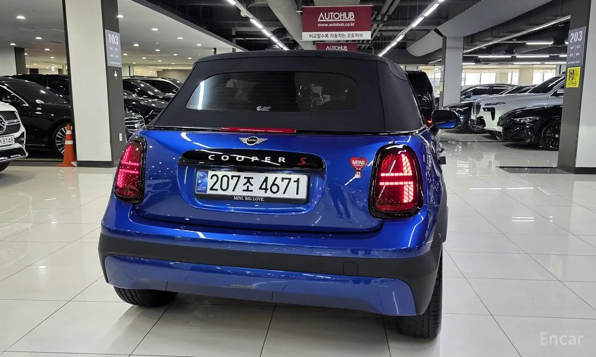 Mini Cooper Convertible 2025 Favoured