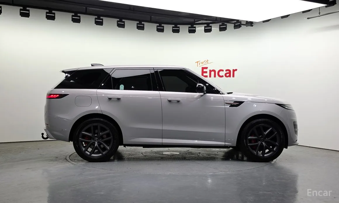Land Rover Range Rover Sport 2022 P550E Dynamic HSE