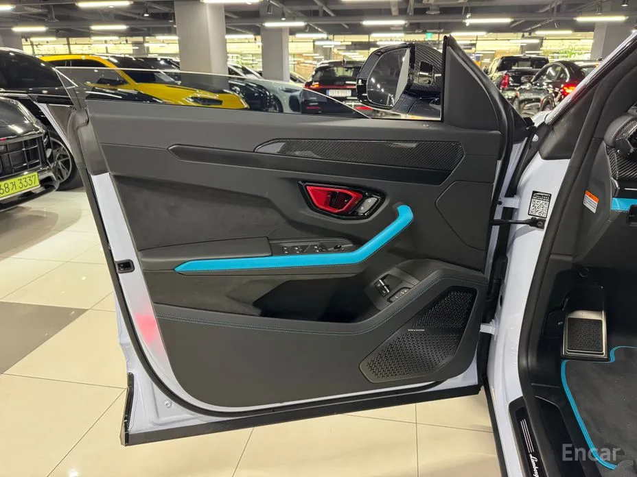 Lamborghini Urus 2018 4.0 V8 SE