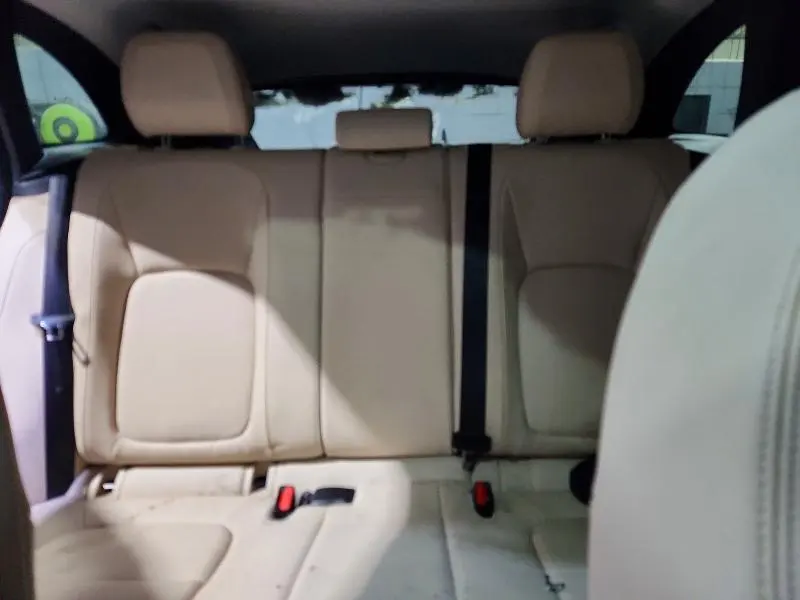 JAGUAR F-PACE 2018 VIN SADCJ2FX6JA329618