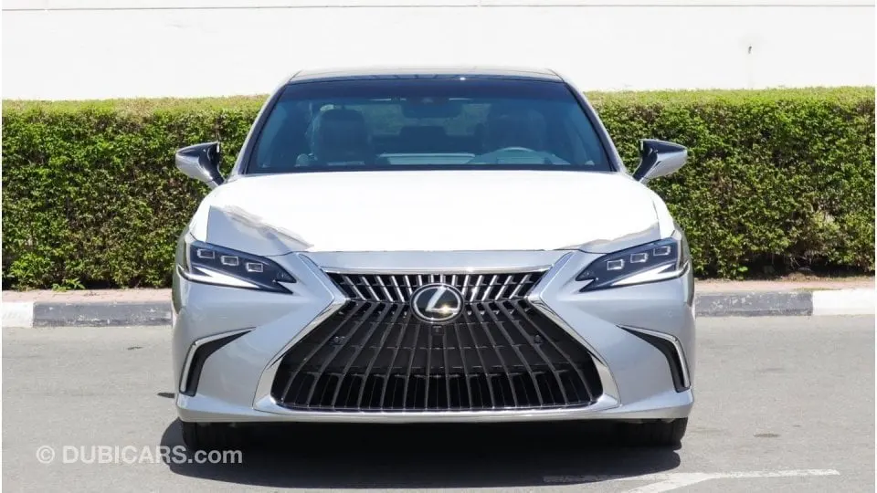Lexus ES 2022
