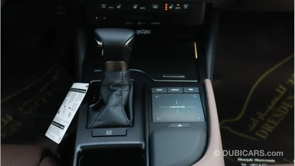 Lexus ES 2022