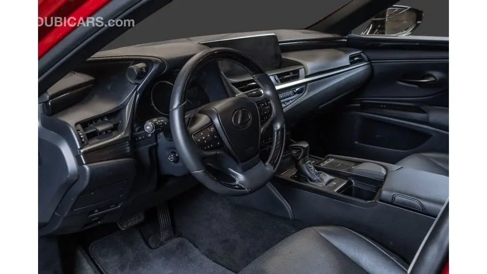 Lexus ES 2019