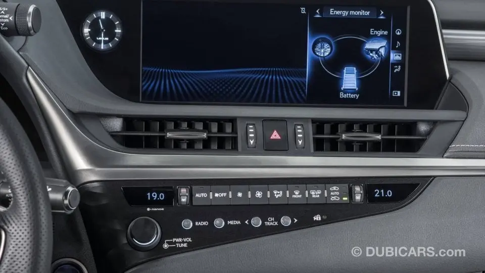 Lexus ES 2019