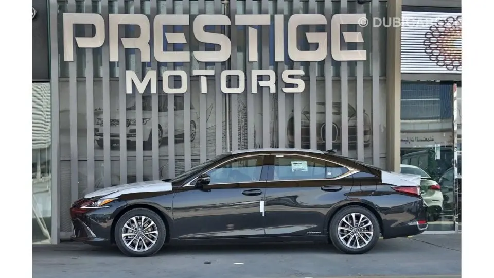 Lexus ES 2022