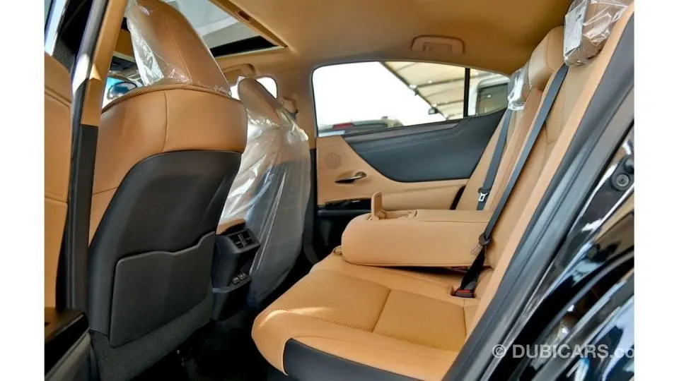 Lexus ES 2022