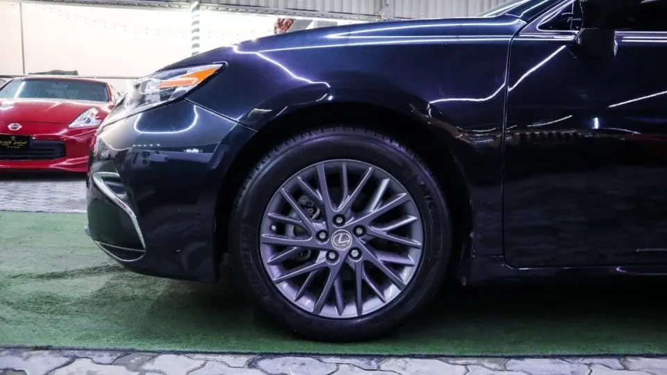 Lexus ES 2018