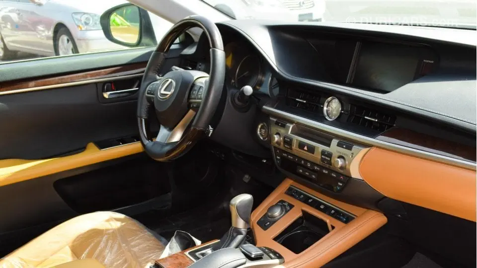 Lexus ES 2018