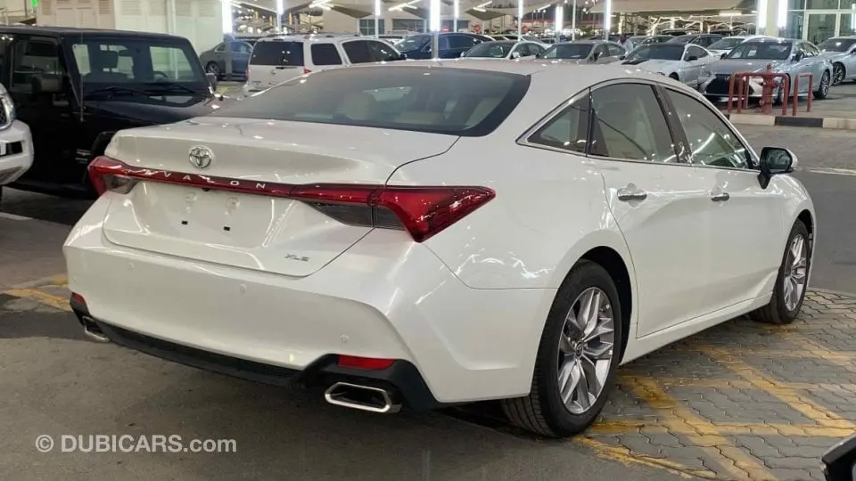 Toyota Avalon 2021