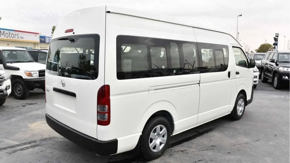 Toyota HiAce 2021