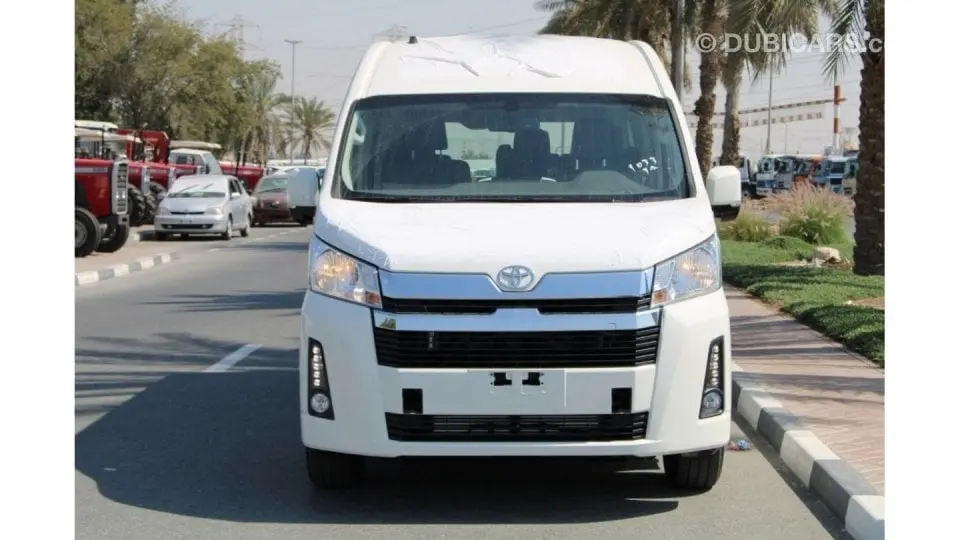 Toyota HiAce 2022