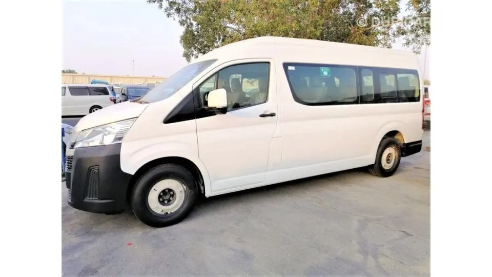 Toyota HiAce 2022