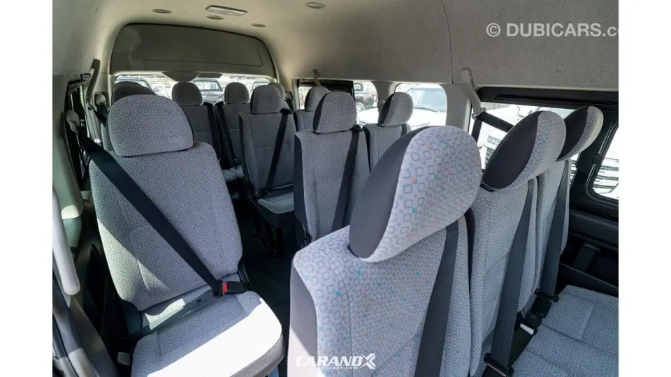 Toyota HiAce 2021