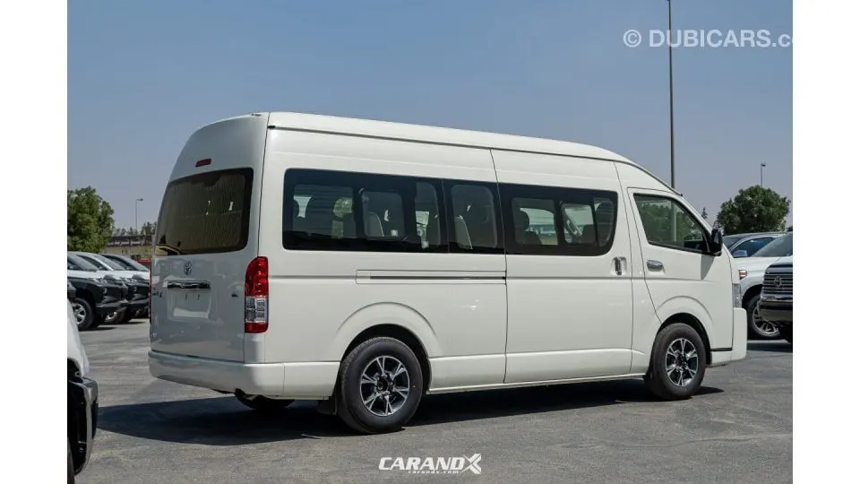 Toyota HiAce 2021