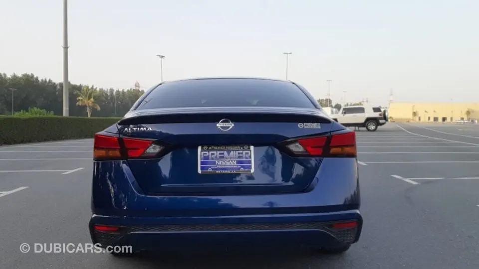 Nissan Altima 2021