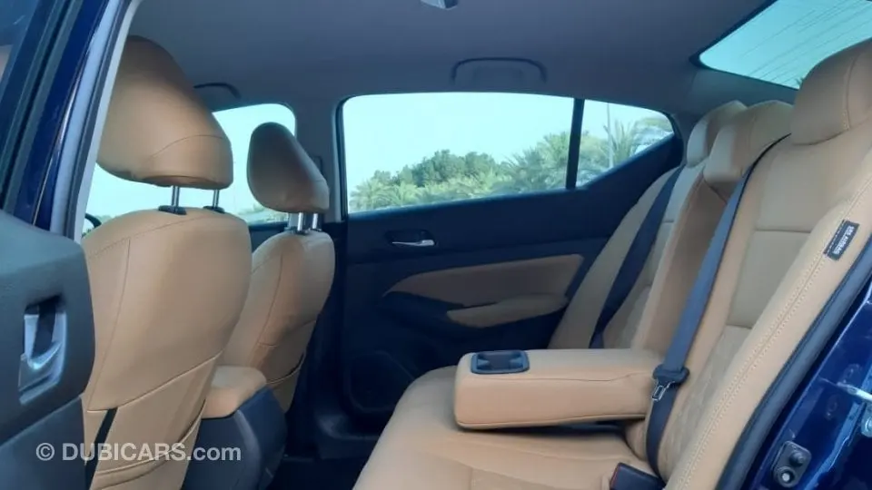 Nissan Altima 2021