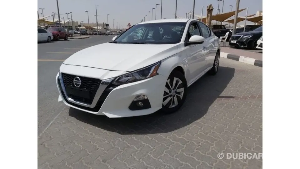 Nissan Altima 2020