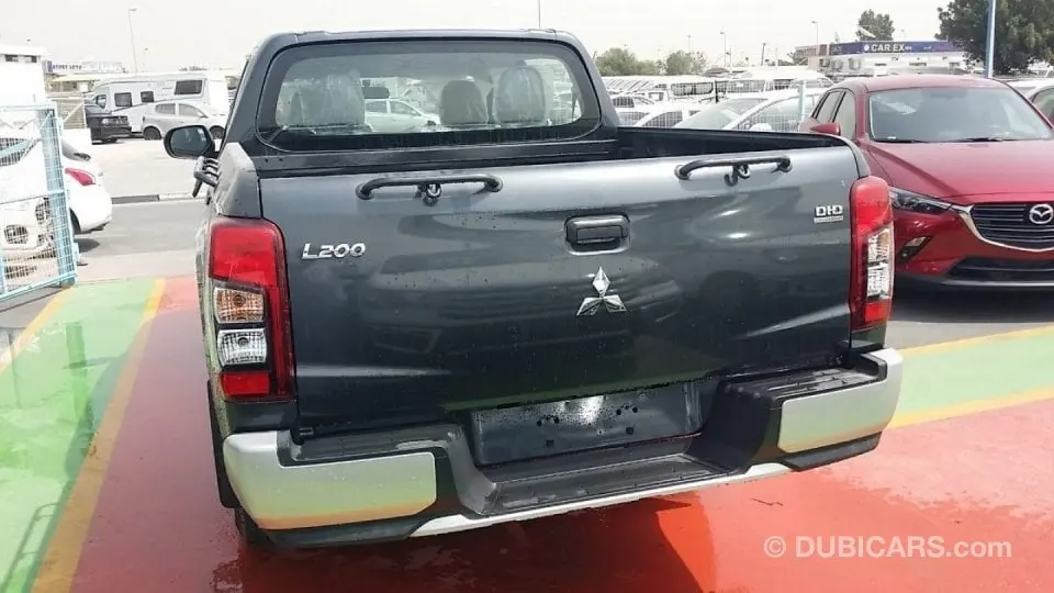 Mitsubishi L200 2021