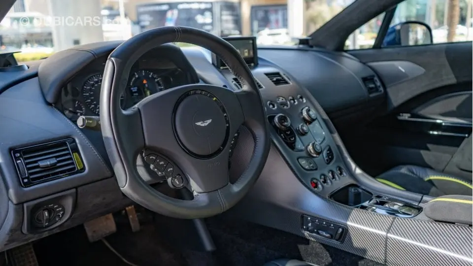 Aston Martin Rapide 2019