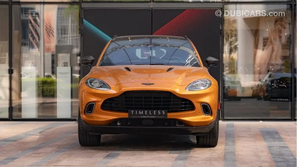 Aston Martin DBX 2021