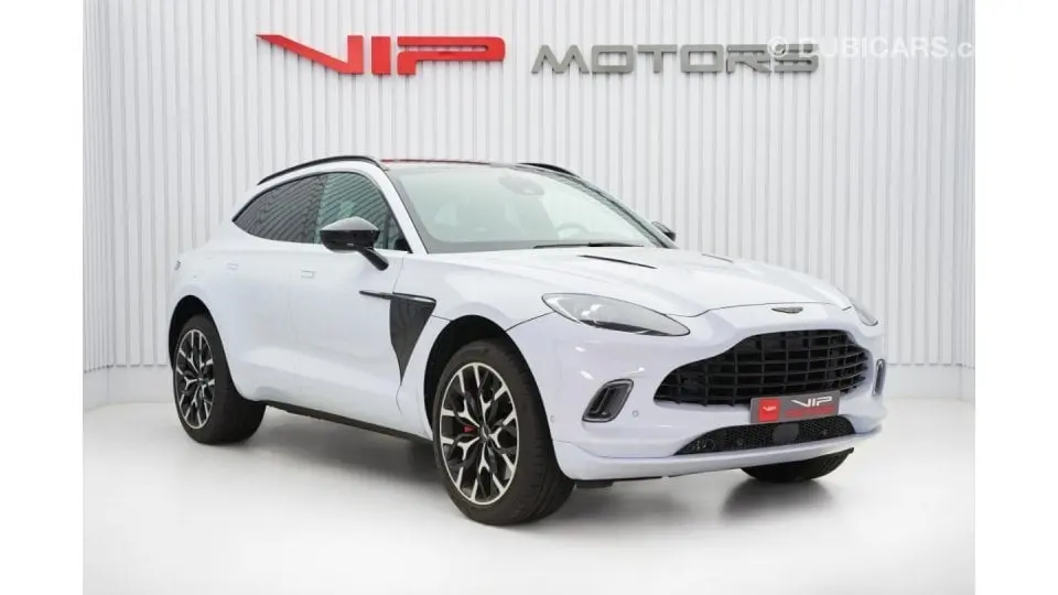 Aston Martin DBX 2022