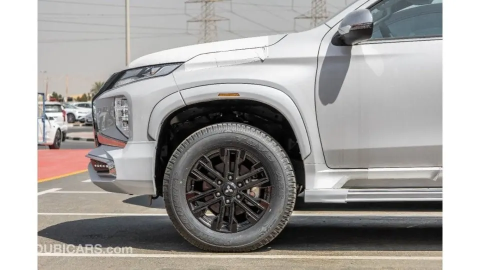 Mitsubishi Montero Sport 2020
