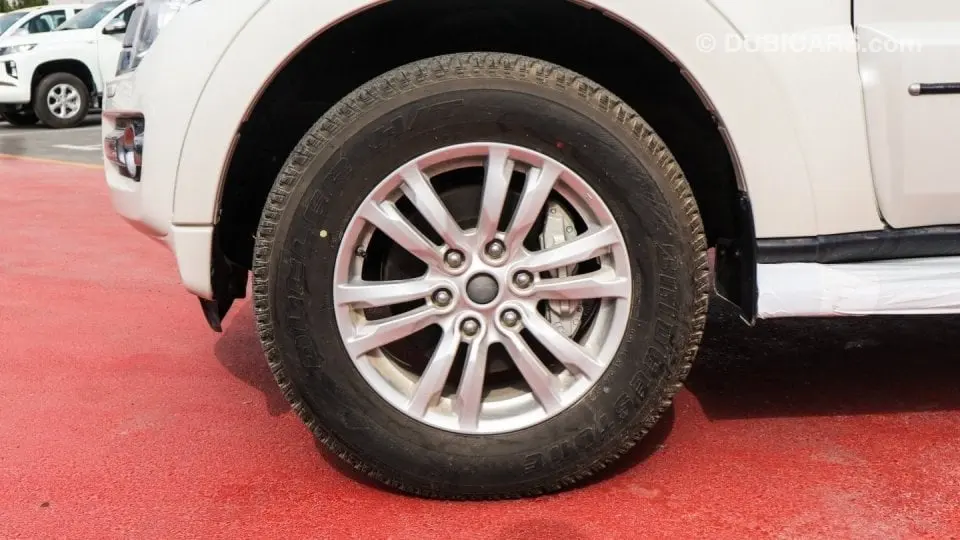 Mitsubishi Pajero 2020